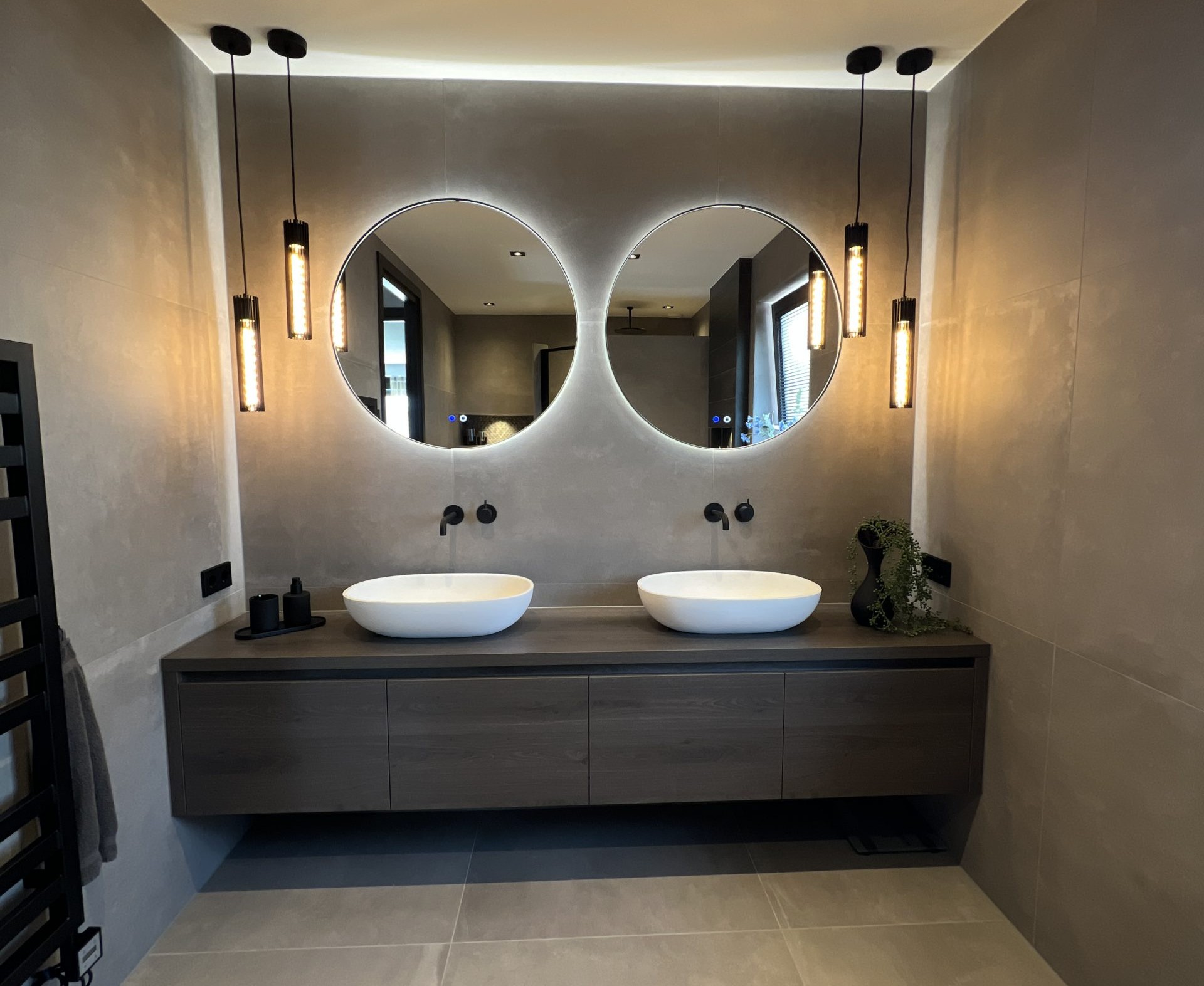 Stoere badkamer: robuuste elegantie en functionele stijl