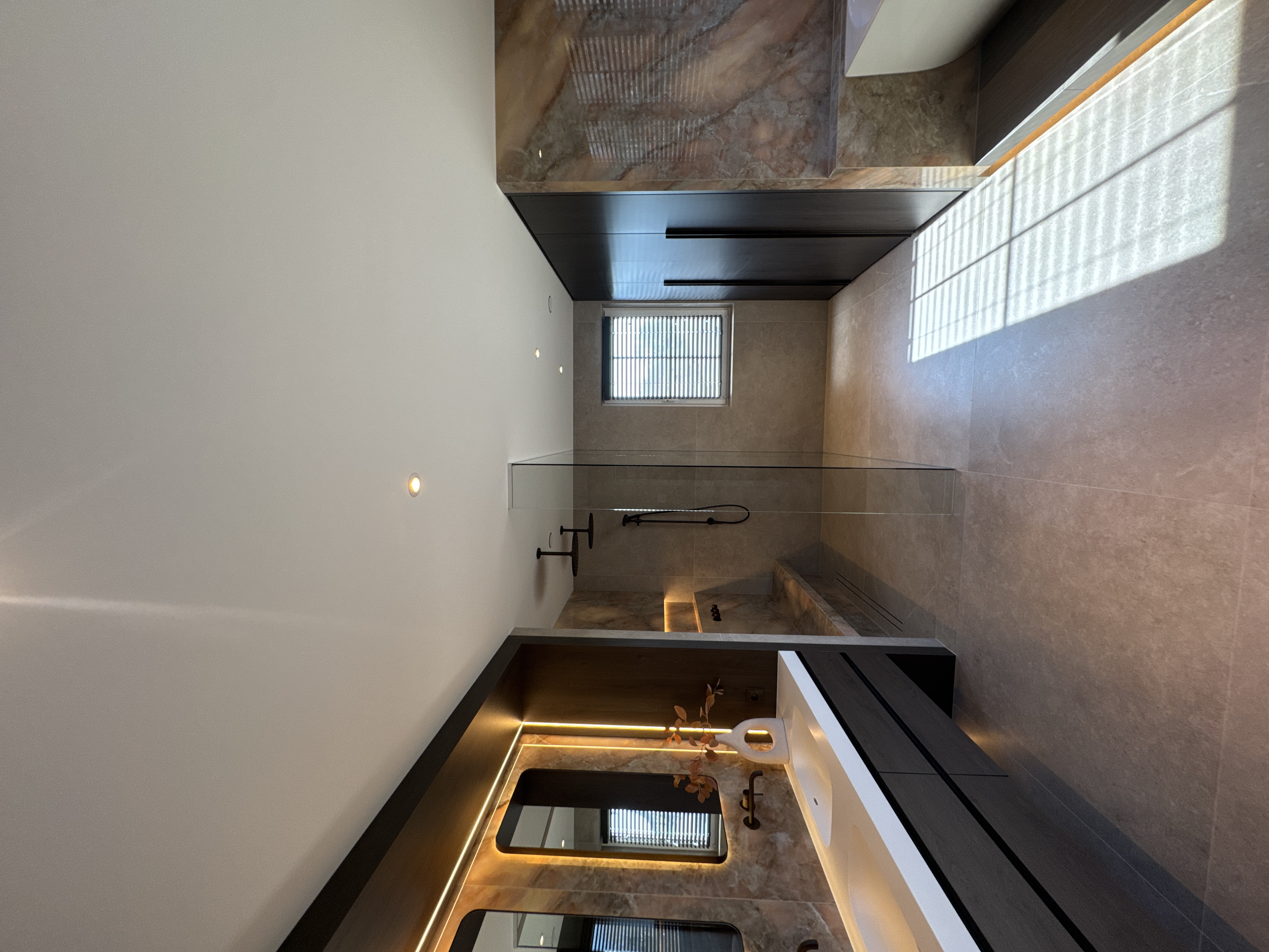 Hotel Chique Marmerlook Badkamer